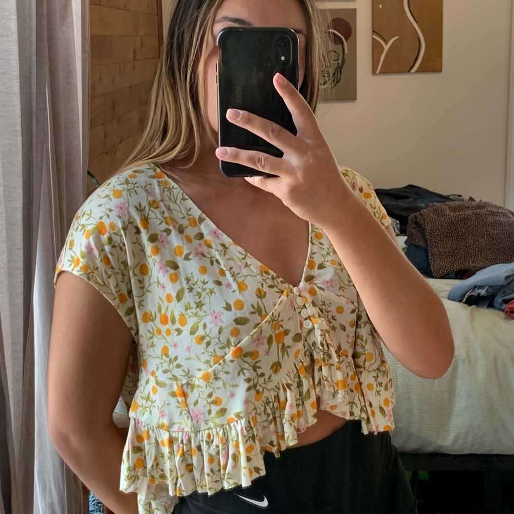 🌟 URBAN FLORAL FRUIT CROP TOP